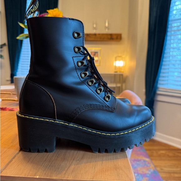 LEONA WOMEN'S VINTAGE SMOOTH LEATHER HEELED BOOTS - Picture 9 of 11